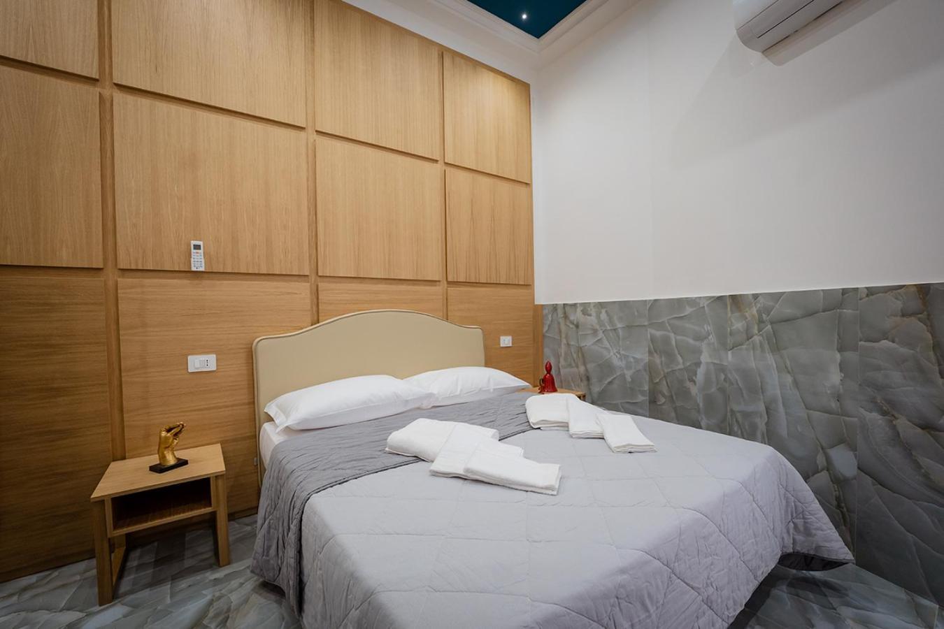Hotel Hr Boutique Porto, Napoli Centro, By Clapa Group Exterior foto