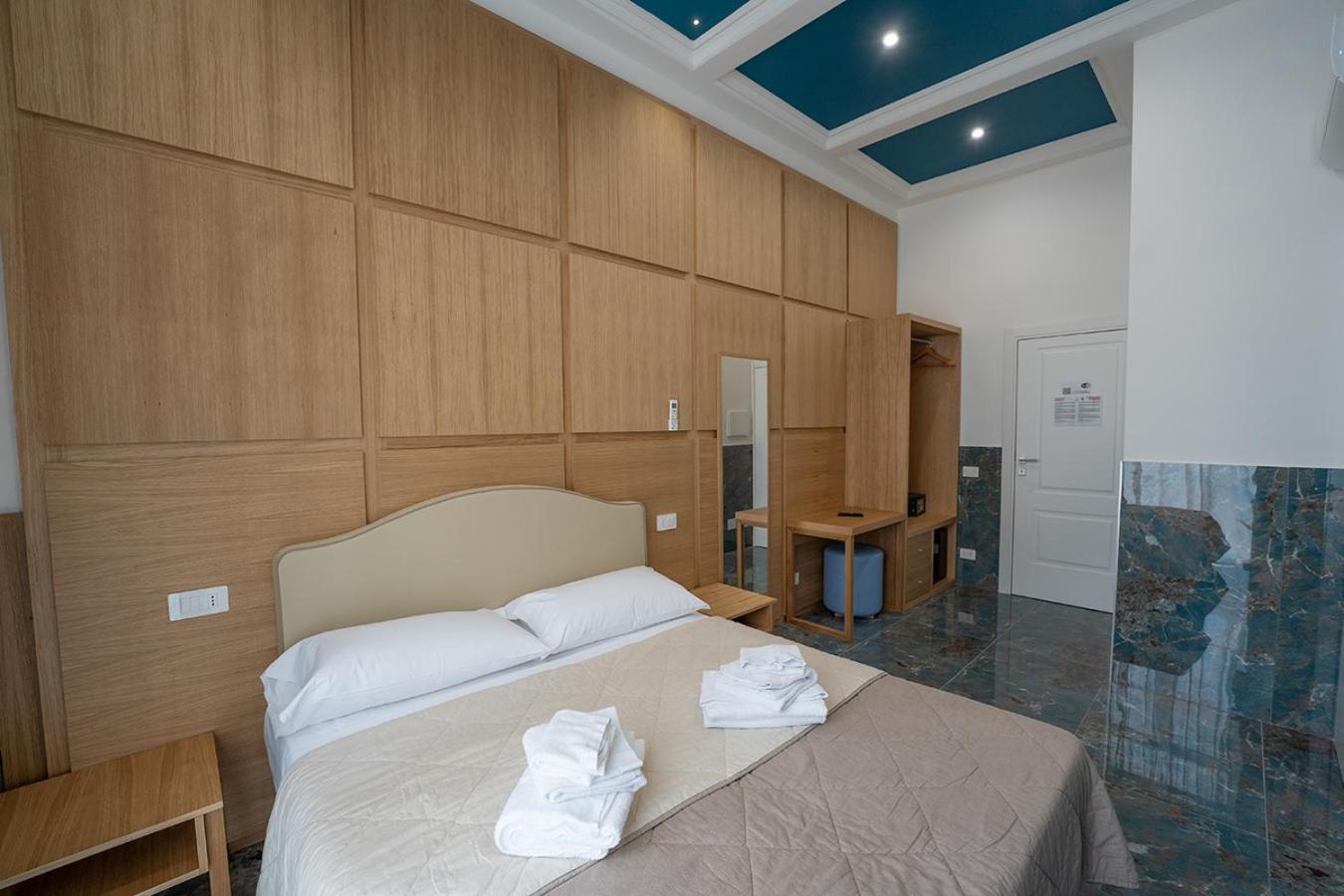 Hotel Hr Boutique Porto, Napoli Centro, By Clapa Group Exterior foto
